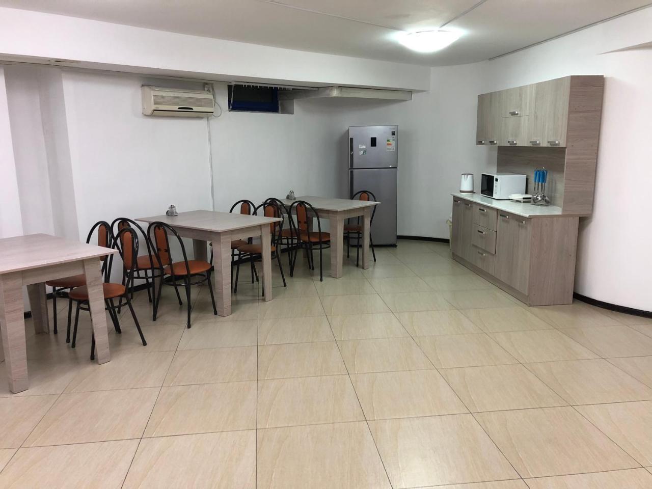 Apple City Hostel Αλμάτι Εξωτερικό φωτογραφία
